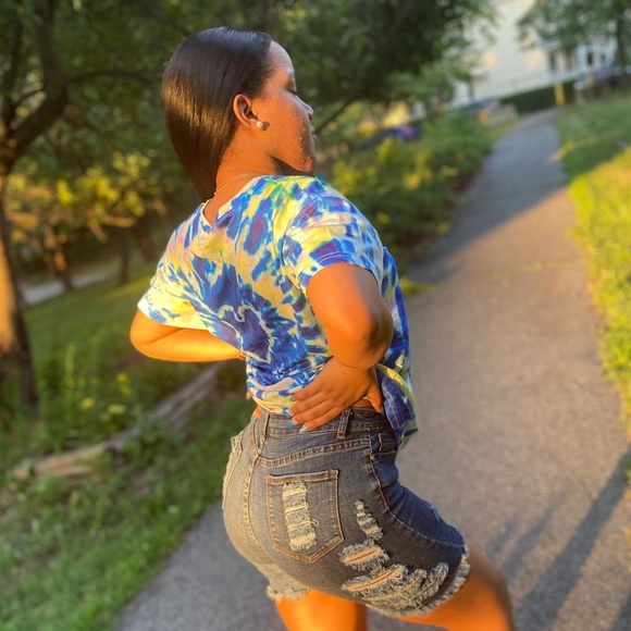 Short - Picture 3 of 3